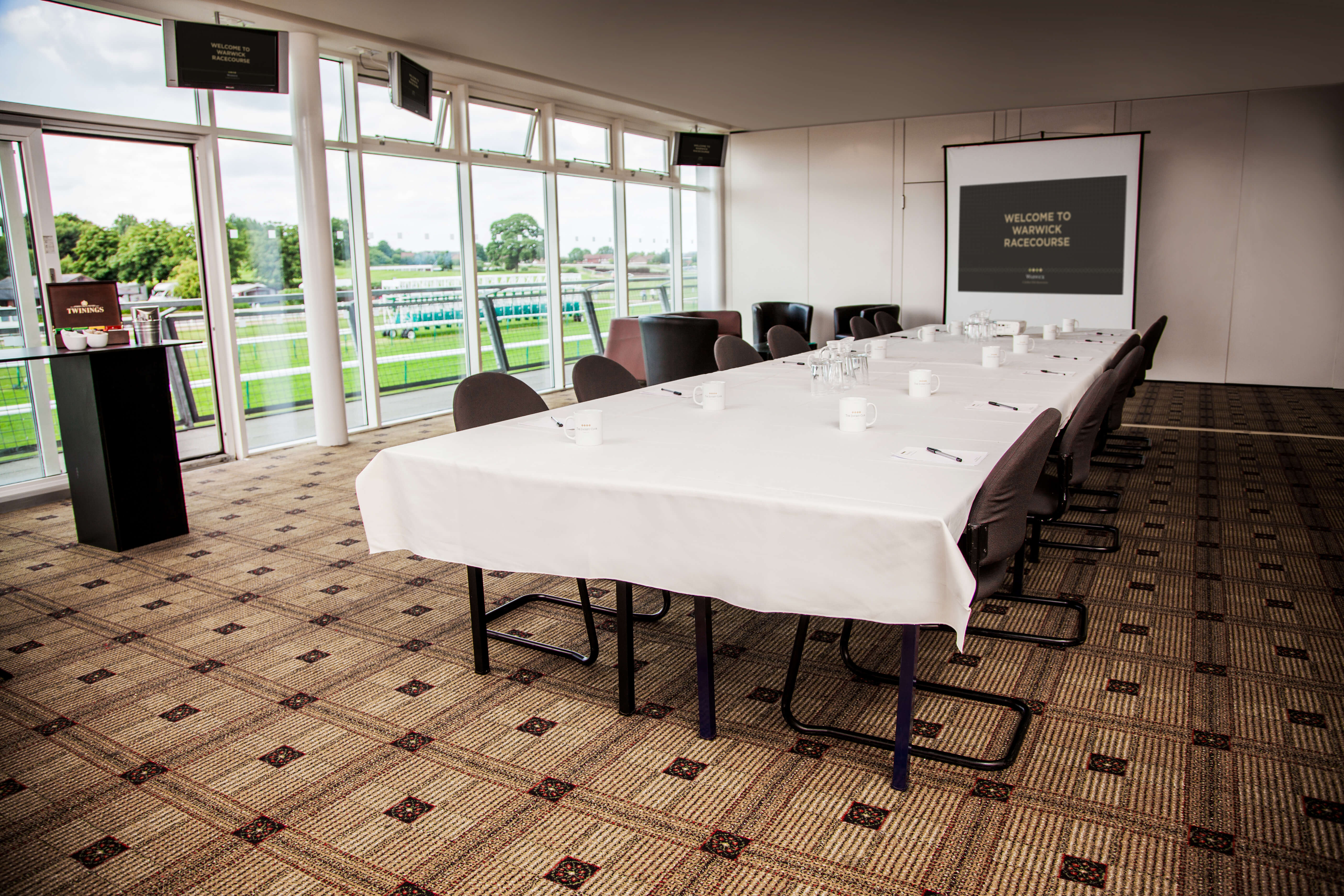 Warwick Racecourse C&E 75